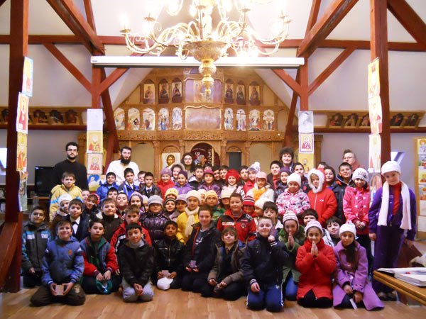 Tinerii care s-au împrietenit cu Sfântul Ioan Valahul 102912