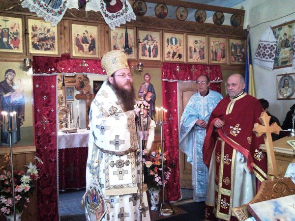 Liturghii arhiereşti la Sălişte şi Copşa Mică 102943