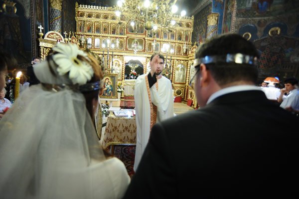 Marea dilemă: ne căsătorim sau mai aşteptăm? 102957