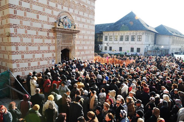 Hram la biserica Sfântului Antonie, Curtea Veche 102987