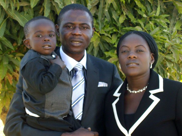 În nordul Nigeriei, creştinii sunt omorâţi pentru Hristos 102962