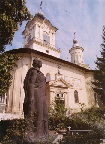 Scriitorul Dinu Flămând, câştigătorul Premiului Naţional de Poezie „Mihai Eminescu“ 102985