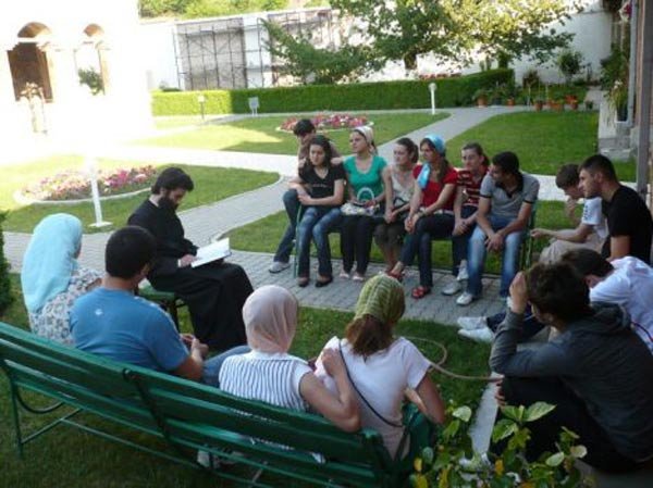 „Viaţa creştinului, o răstignire între ideal şi libertate“ 103003