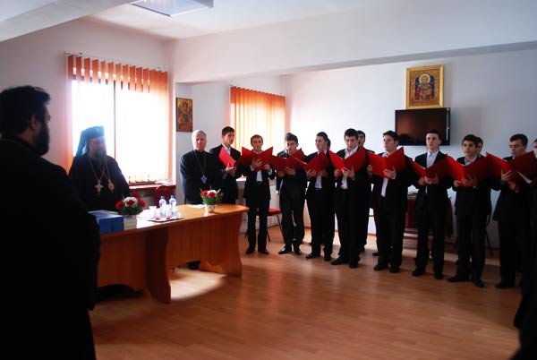 Hram la Seminarul Teologic din Craiova 103207