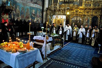 „Monahia Parascheva a păstrat pacea şi armonia între oameni“ 103237