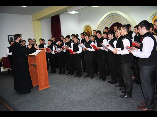 Sfinţii Trei Ierarhi, cinstiţi la Caransebeş 103287