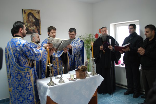 Arhiepiscopia, în sprijinul persoanelor fără adăpost 103353