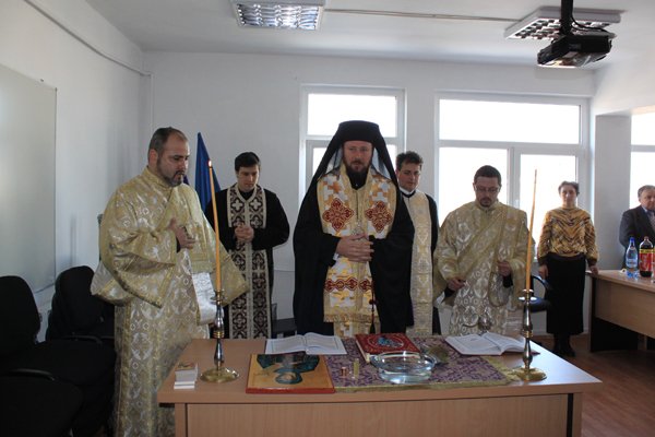 Sediul ISJ Râmnicu Vâlcea a fost sfinţit 103354