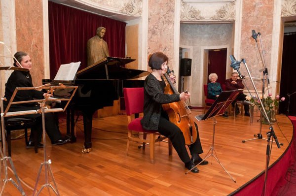 Prin ani, cu Felicia Donceanu 103363