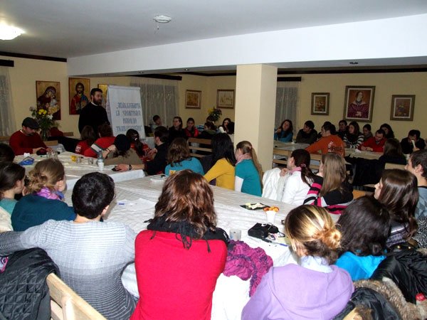 „Oamenii cu adevărat liberi pot spune «nu» la tot ce i-ar îndepărta de Hristos“ 103392