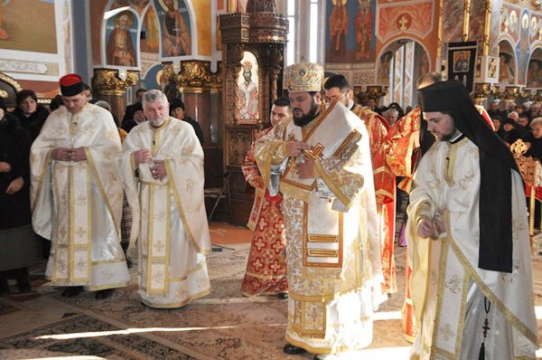 Zi binecuvântată pentru credincioşii din Zalău 103623