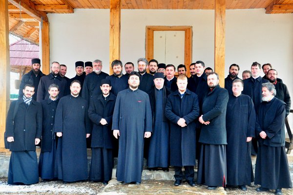 Despre bătrâneţe din perspectivă creştină 103736