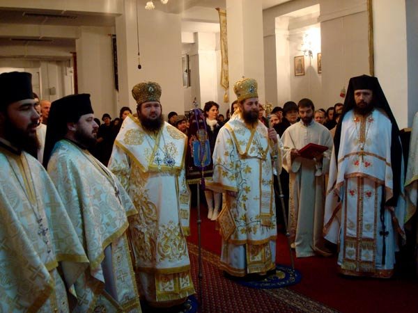 Moment de înălţare duhovnicească în Episcopia Oradiei 103782