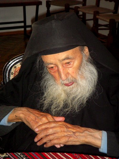 Părintele Petroniu a adormit întru Domnul 103780