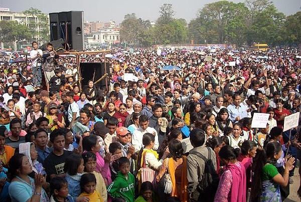 Protest faţă de acuzele de botezări forţate 103869