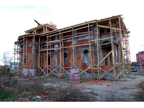 Singura biserică din Mehedinţi închinată Sfântului Andrei 103879