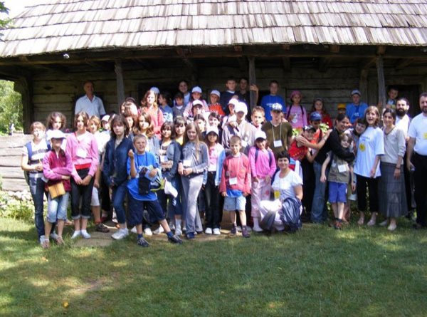 Tabără internaţională de tradiţie şi spiritualitate 103876