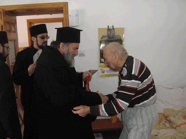 Binecuvântări arhiereşti în parohia Hârja 103920