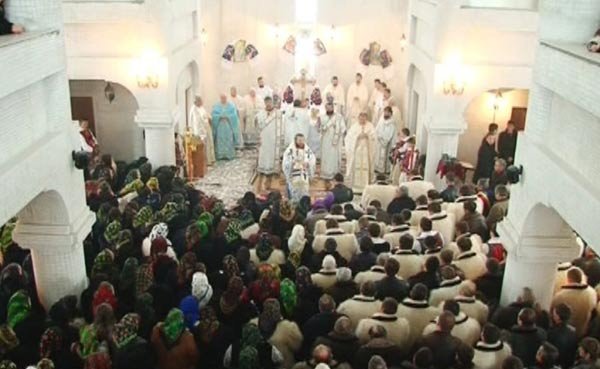 Liturghie arhierească în Sat-Şugatag 103912