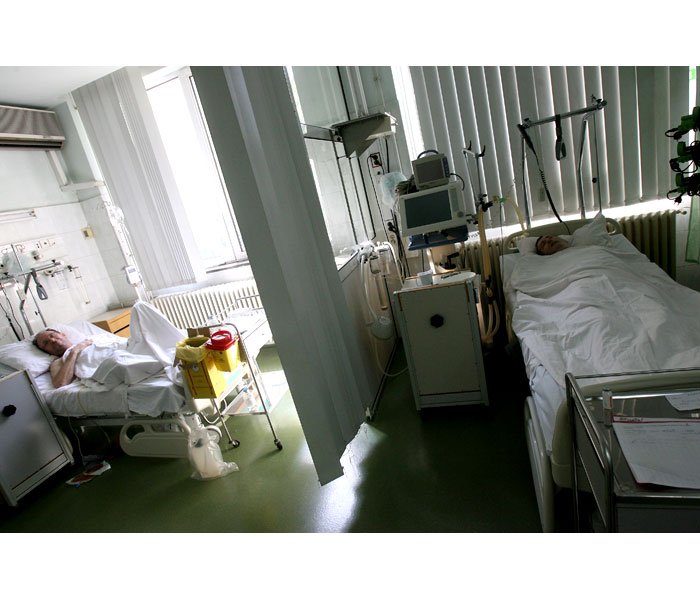 Asistenţă religioasă pentru bolnavii din Italia 103931