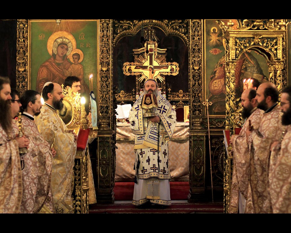 „Să vă dăruiască Dumnezeu putere să duceţi duhul Bisericii în lume” 103947