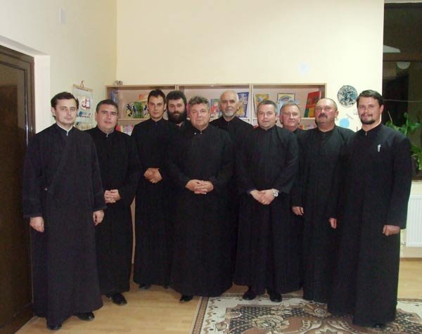 Sfânta Treime, izvorul şi temeiul unităţii familiei creştine 103944