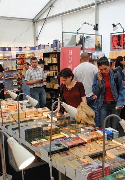 S-a deschis Salonul de Carte, Presă şi Muzică 103962