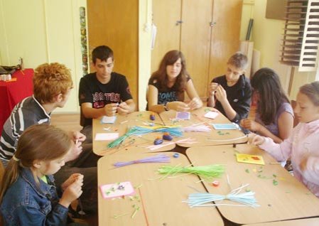 Educație și cultură: „Popas pe tărâmul fanteziei“, la Liceul „Miron Costin“ 104001