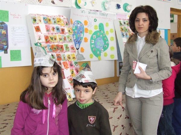 Elevii au grijă de mediul înconjurător 103988