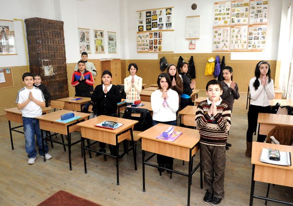 Religia în şcoală - între relativism şi Adevărul revelat 104026