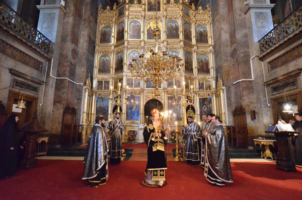 „Atmosfera duhovnicească din Marele Post să o menţinem în toate clipele vieţii“ 104179