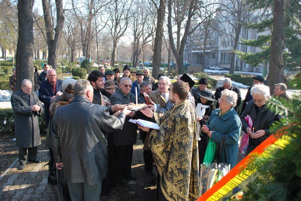 Slujbă de pomenire pentru victimele comunismului la Severin 104216