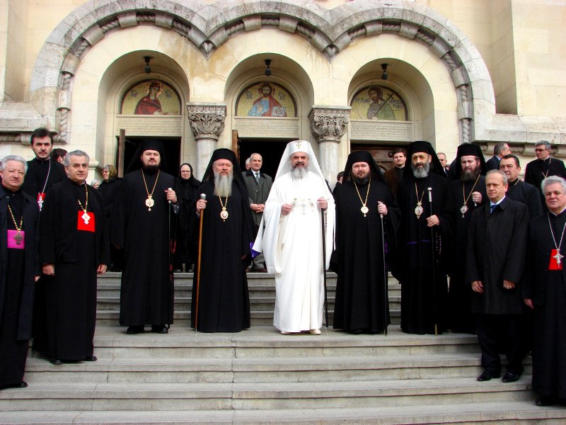 Şedinţa specială de consultare a Sinodului Mitropolitan al Clujului 104262