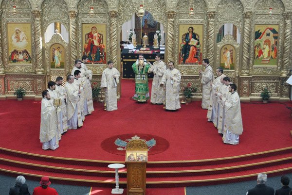 Zi de bucurie, în Episcopia Caransebeşului 104250