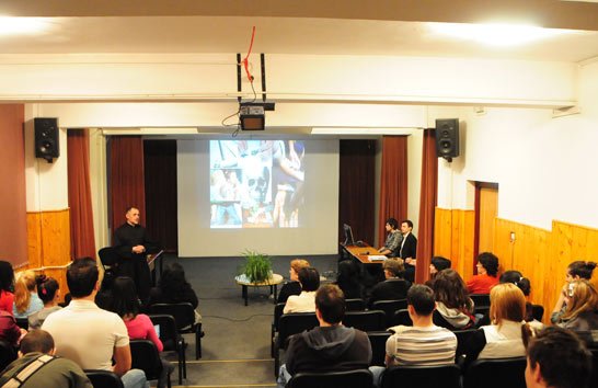 Elevii de la „Anghel Saligny“, informaţi despre pericolul drogurilor 104286