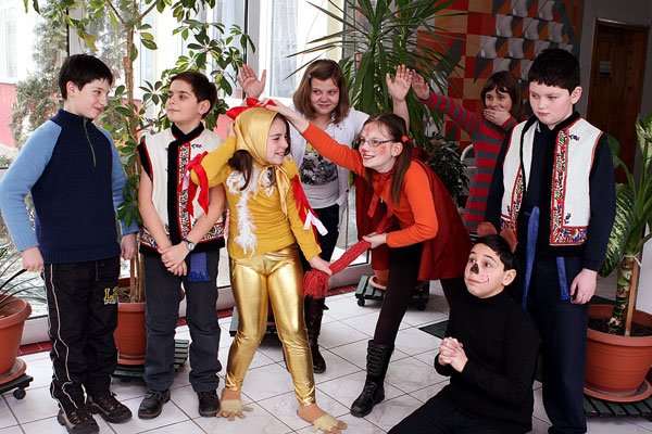 Festival-concurs al trupelor şcolare 104305