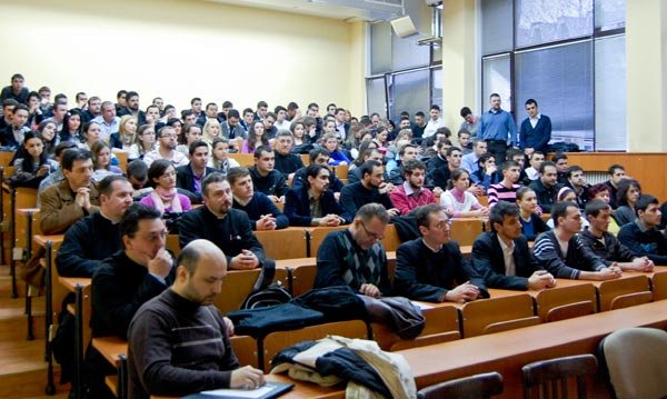 Treptele desăvârşirii în familia creştină 104319