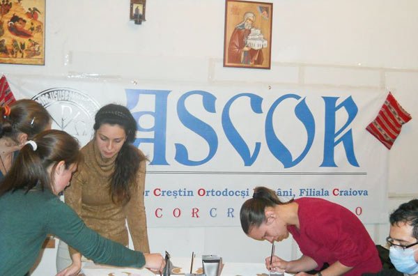 Activităţile ascoriştilor craioveni în perioada Postului Mare 104403