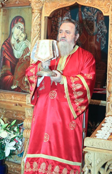 IPS Laurenţiu a slujit la Mănăstirea Orlat 104399