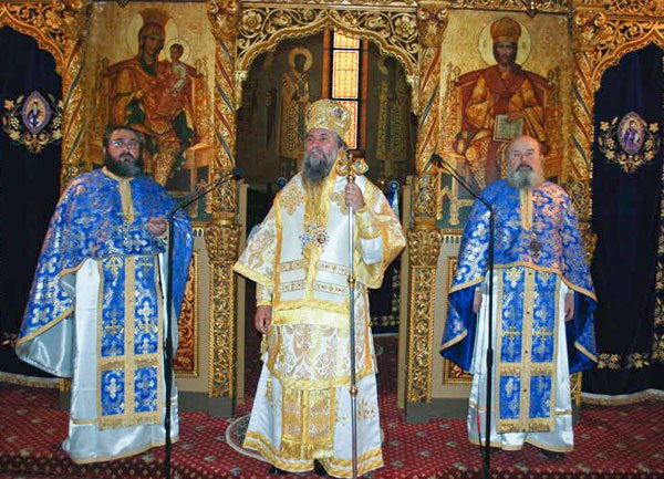 Liturghie arhierească la Craiova 104431