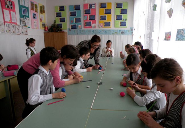 „Învierea Domnului, bucuria tuturor“, la Oneşti 104549