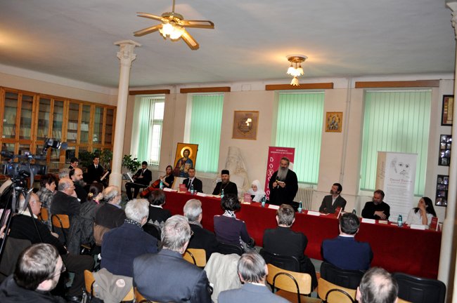 „Epifania - cele din urmă poeme de dragoste creştină“, lansat la Iaşi 104582