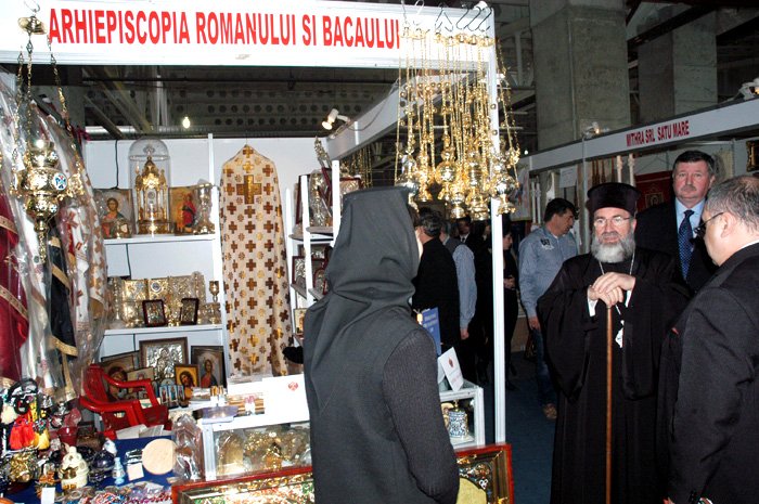 Deschiderea Târgului de Obiecte Bisericeşti, la Bacău 104610