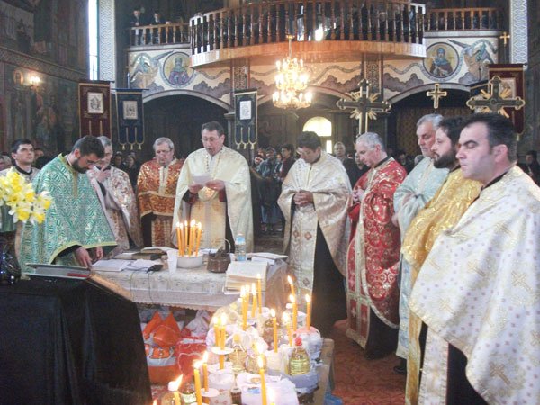 Întrunirea preoţilor în Parohia Seleuş, Protopopiatul Ineu 104625