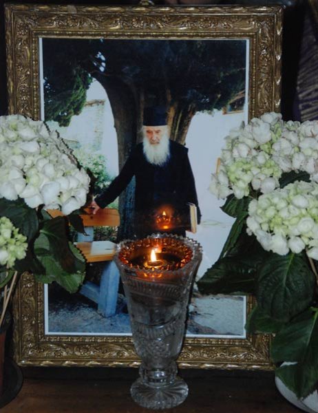 Părintele Petroniu Tănase, pomenit la 40 de zile de la plecarea sa la Domnul 104659