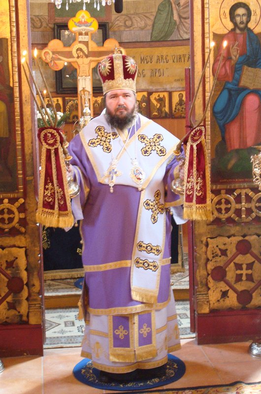 Liturghie arhierească la Beiuş 104751