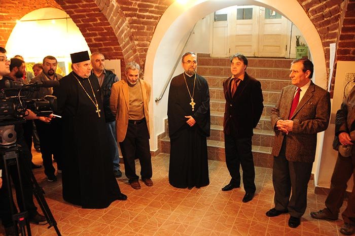 Vernisajul „Ipostaze iconografice“ la Bucureşti 104739