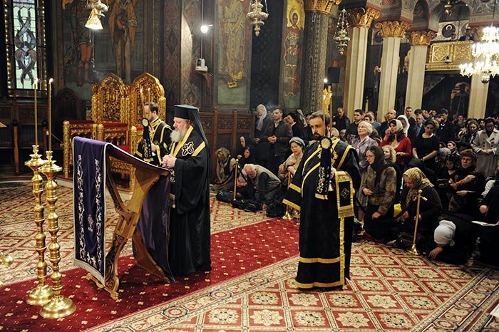 Canonul îndeamnă creştinii la sfinţenie 104804