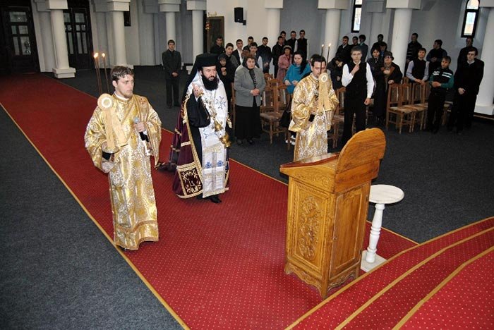 Denia Acatistului Bunei Vestiri, la Catedrala episcopală din Caransebeş 104919