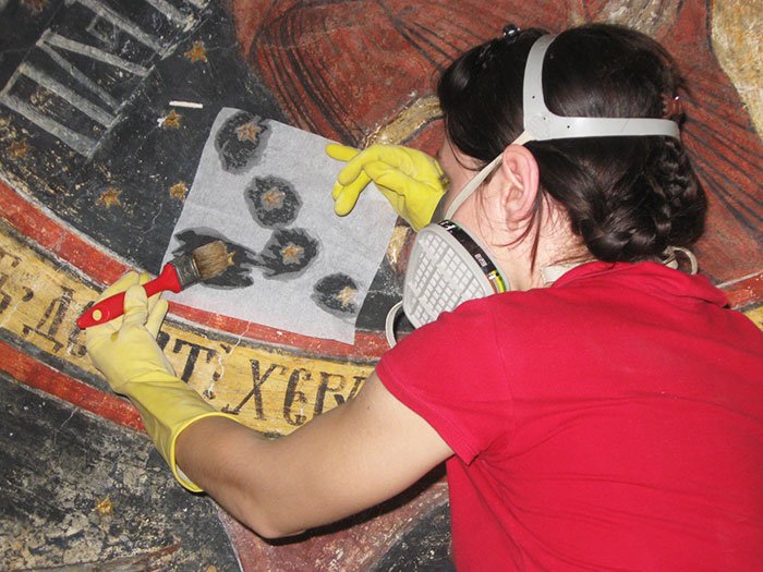 Fundenii Doamnei, un şantier unde se „repară” sfinţi 104928